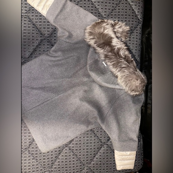 (SOLD) Soia & Kyo Real Silver Fox Fur & Wool Winter Jacket XL - Picture 5 of 8